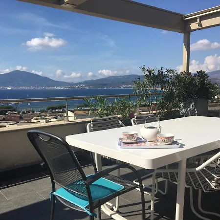 Vue Magnifique Sur Baie Ajaccio Apartmán