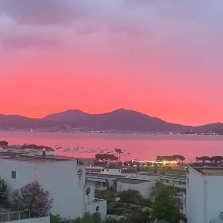 Vue Magnifique Sur Baie Ajaccio アパート